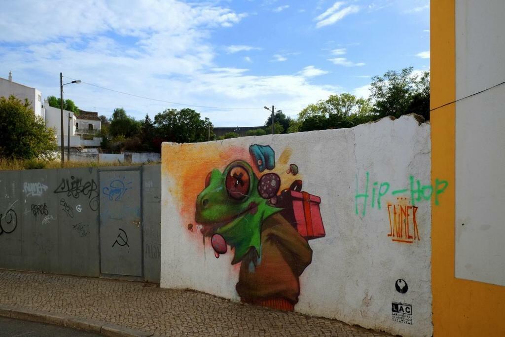 Urban Art Лагос Екстериор снимка